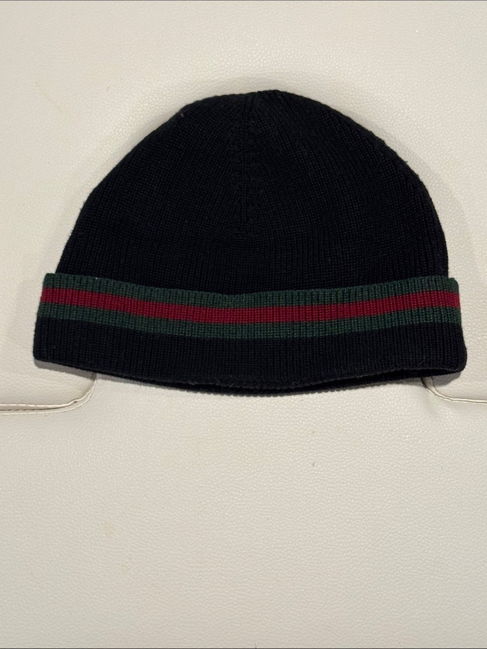100% Authentic Gucci Black Knit Beanie with Green and Red Stripe